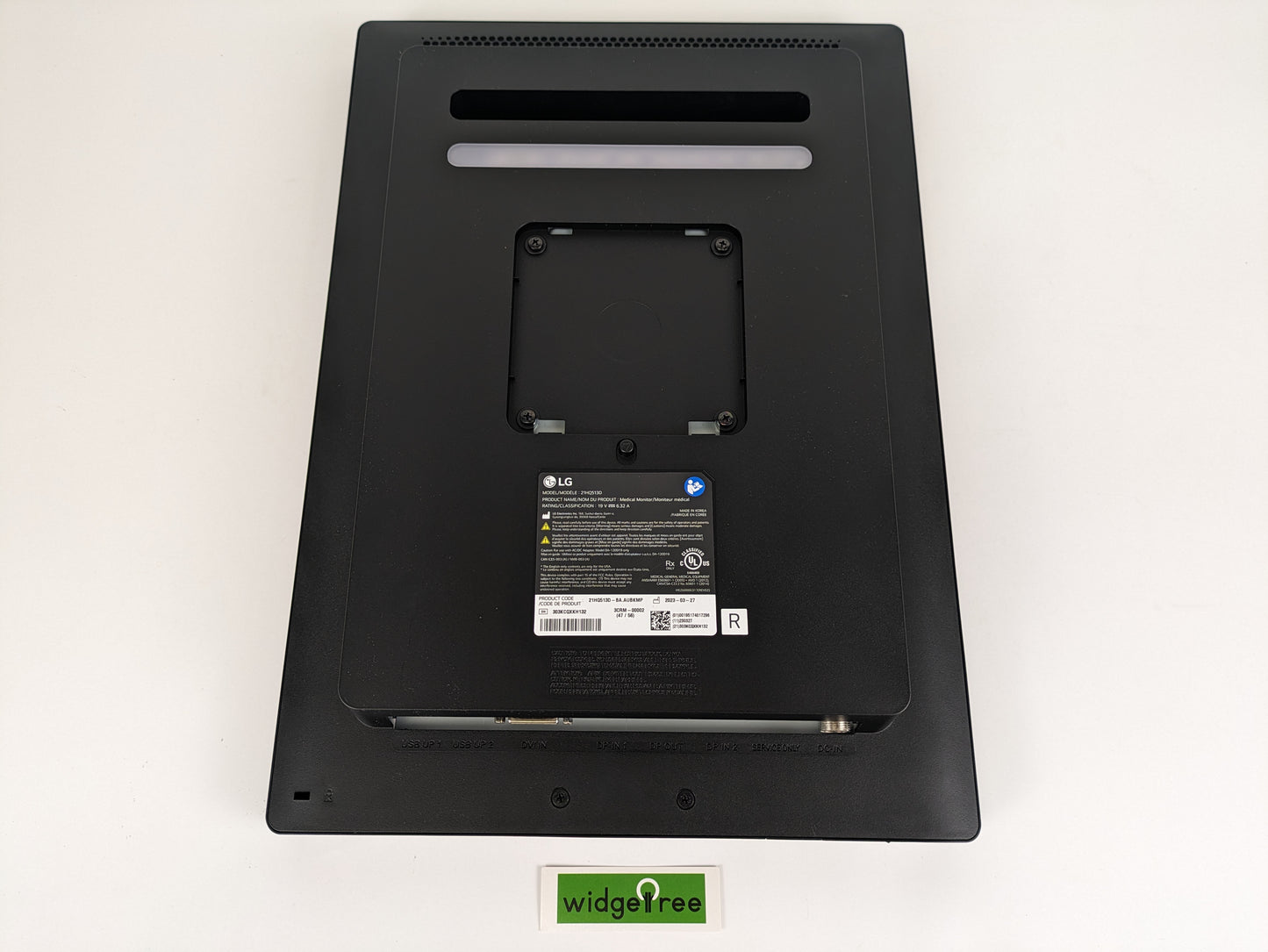 LG 21.3" QXGA IPS LCD Medical Monitor - 21HQ513D-B Used