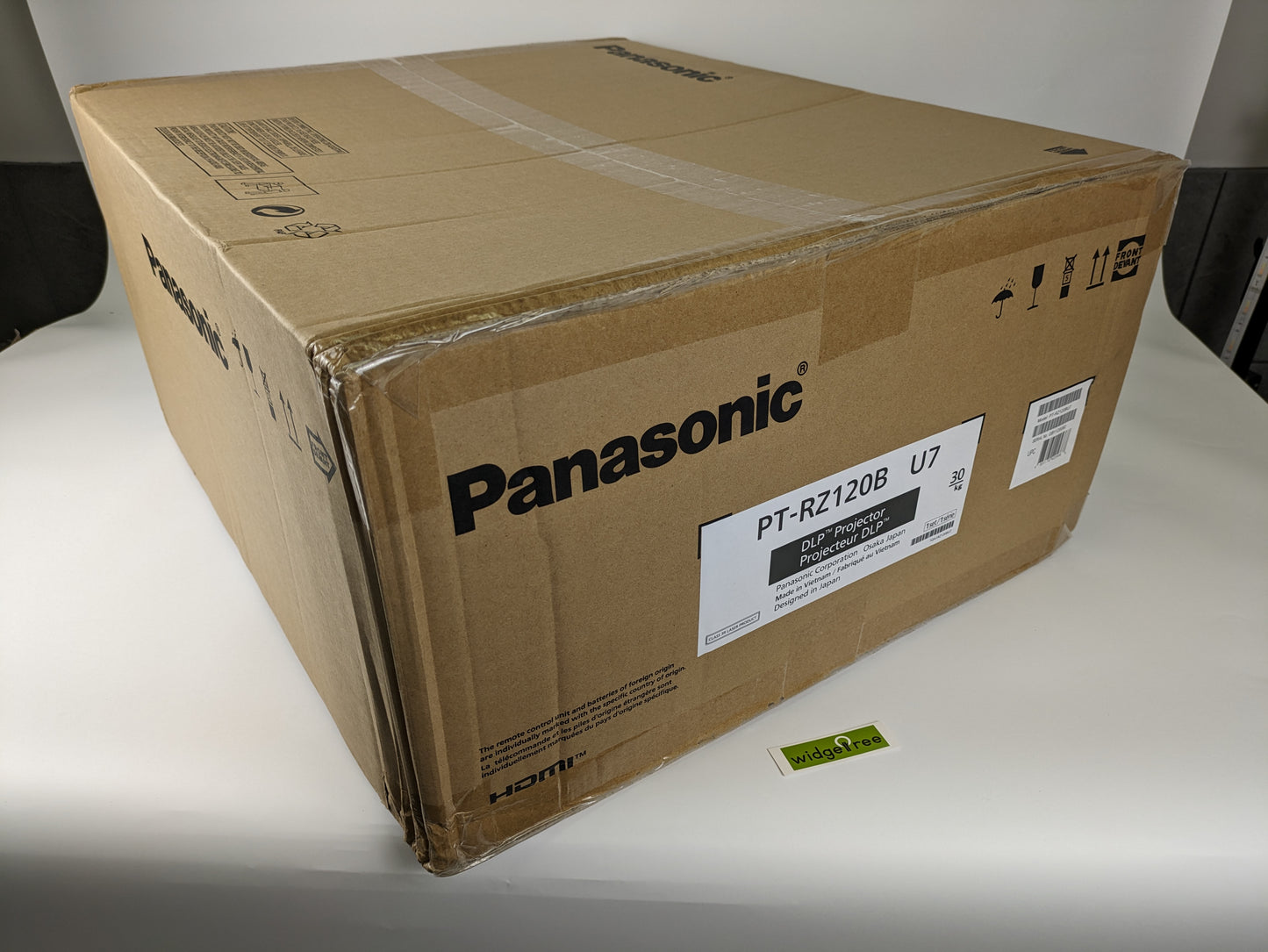 Panasonic 12000-Lumen WUXGA DLP Desktop Projector - PT-RZ120BU7 New