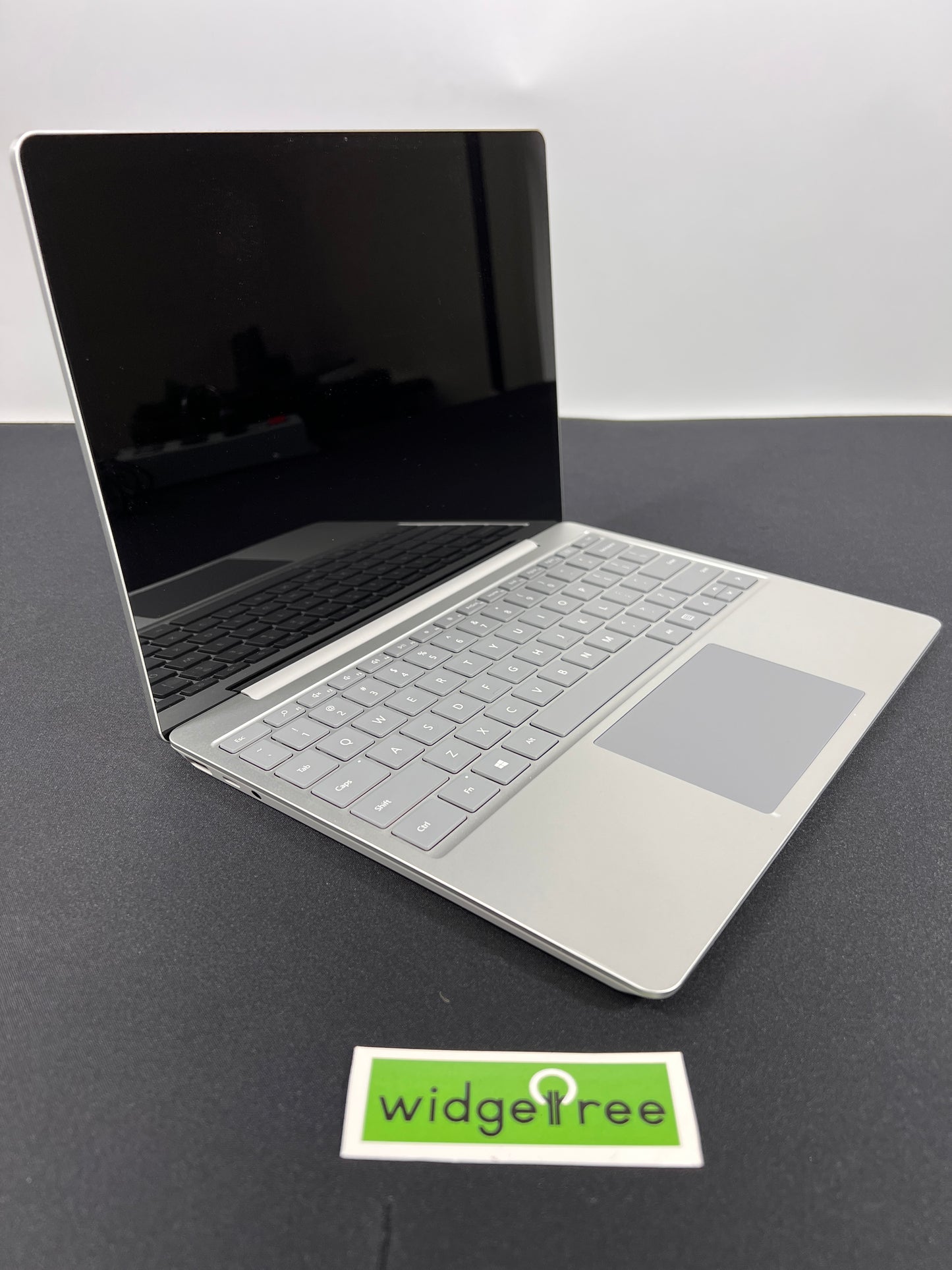 Surface Laptop Go 12.4 i5/16/256 WIN11PRO as/is 21O-00001 /  Used